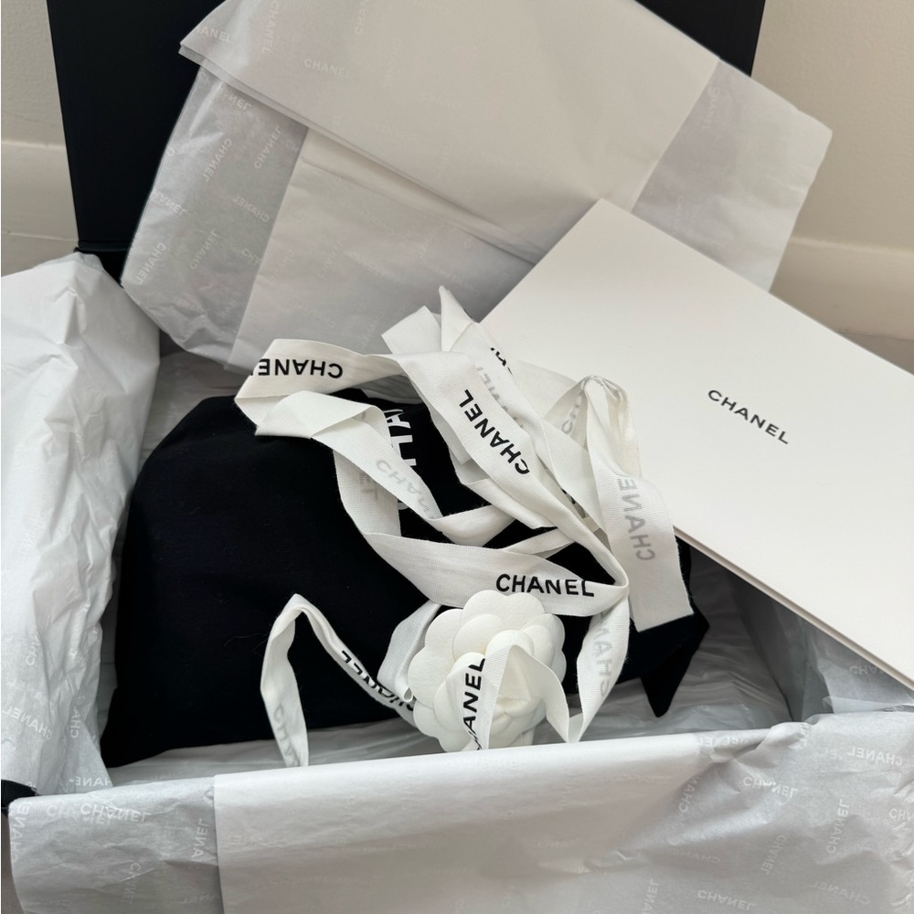 CHANEL Fuchsia Tweed Mini Rectangular Flap Bag - image 16